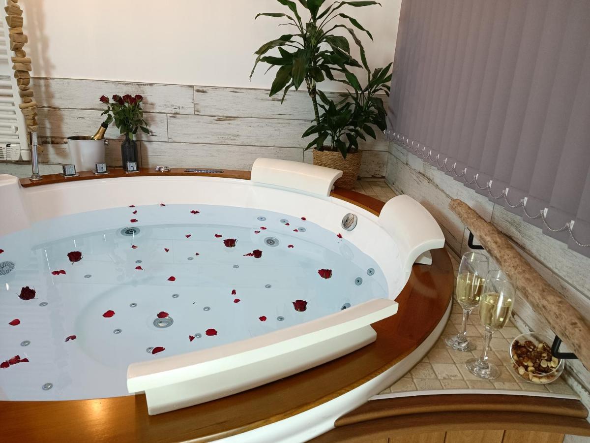 Le Marechal Duplex - Appartement Avec Jacuzzi - Caen Hyper Centre Εξωτερικό φωτογραφία