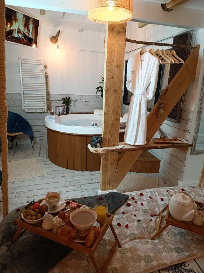 Le Marechal Duplex - Appartement Avec Jacuzzi - Caen Hyper Centre Εξωτερικό φωτογραφία