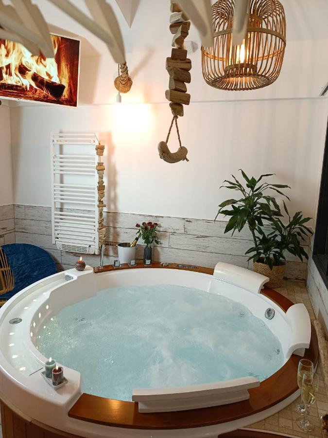 Le Marechal Duplex - Appartement Avec Jacuzzi - Caen Hyper Centre Εξωτερικό φωτογραφία